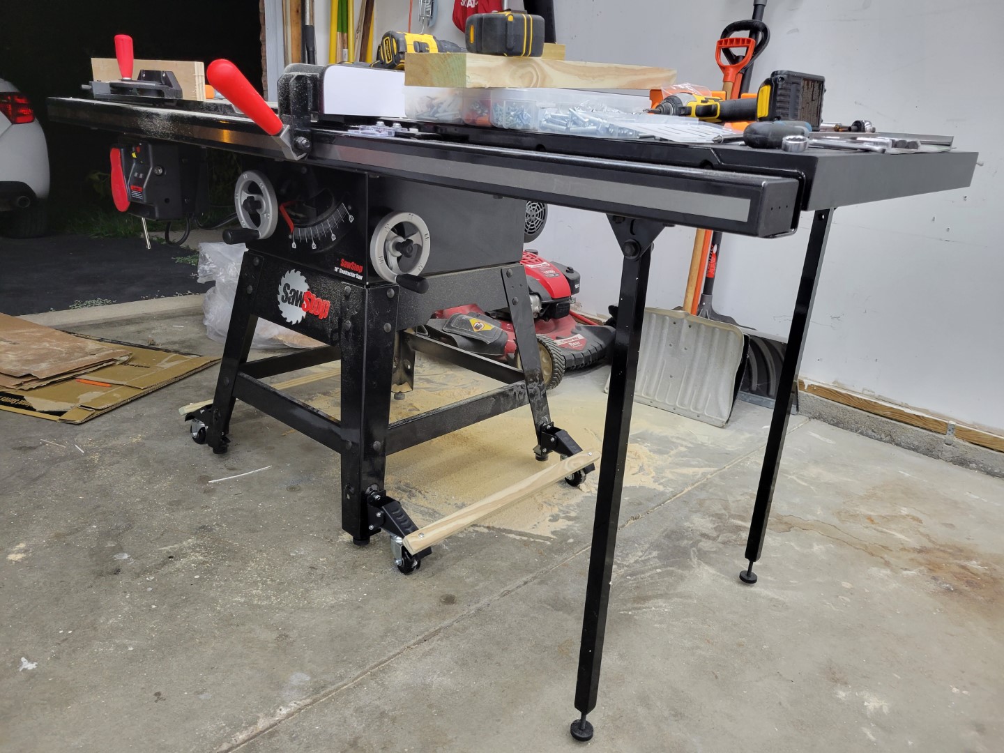 Table saw right